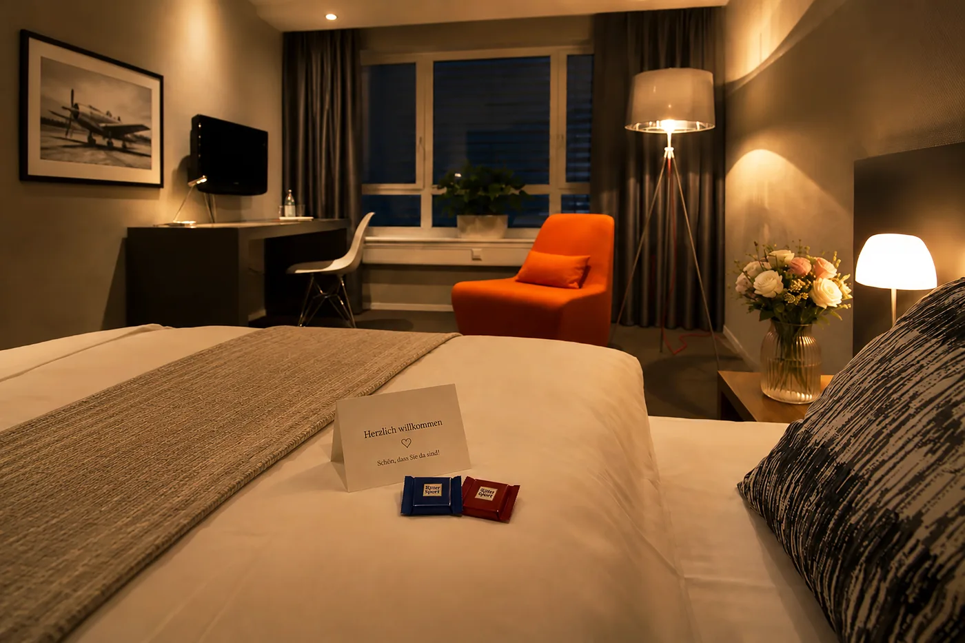 Modernes, ruhiges Hotelzimmer bei aircraft